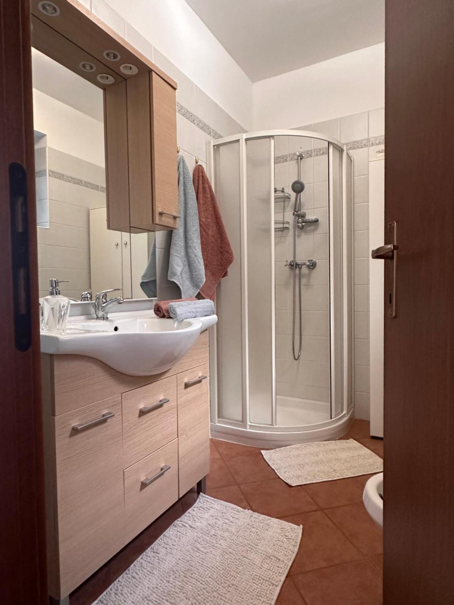 Casa Vacanze La Formica Verbania Bagian luar foto